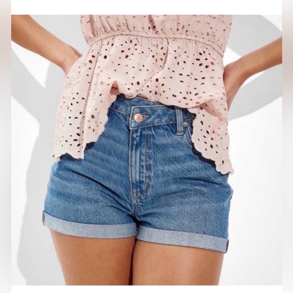 American Eagle highest rise mom short